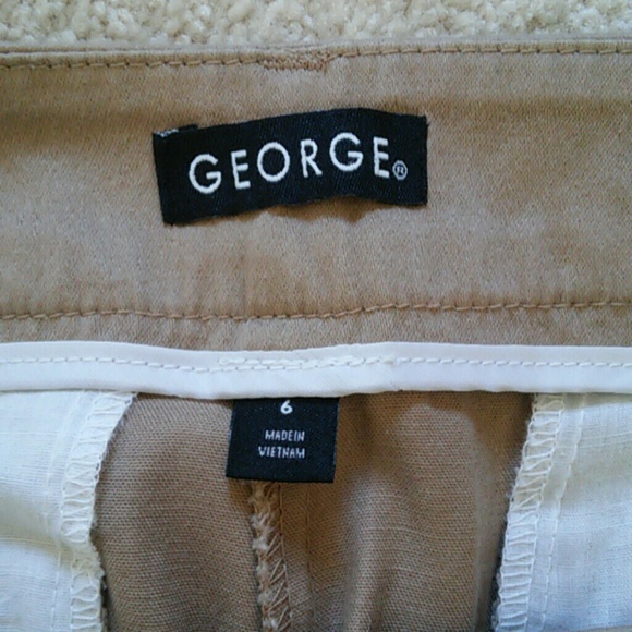 3 for $10/New without tags khaki shorts - Picture 5 of 7